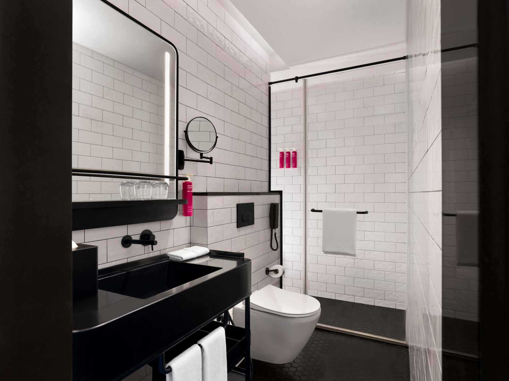 Moxy Mumbai Andheri West Exterior photo