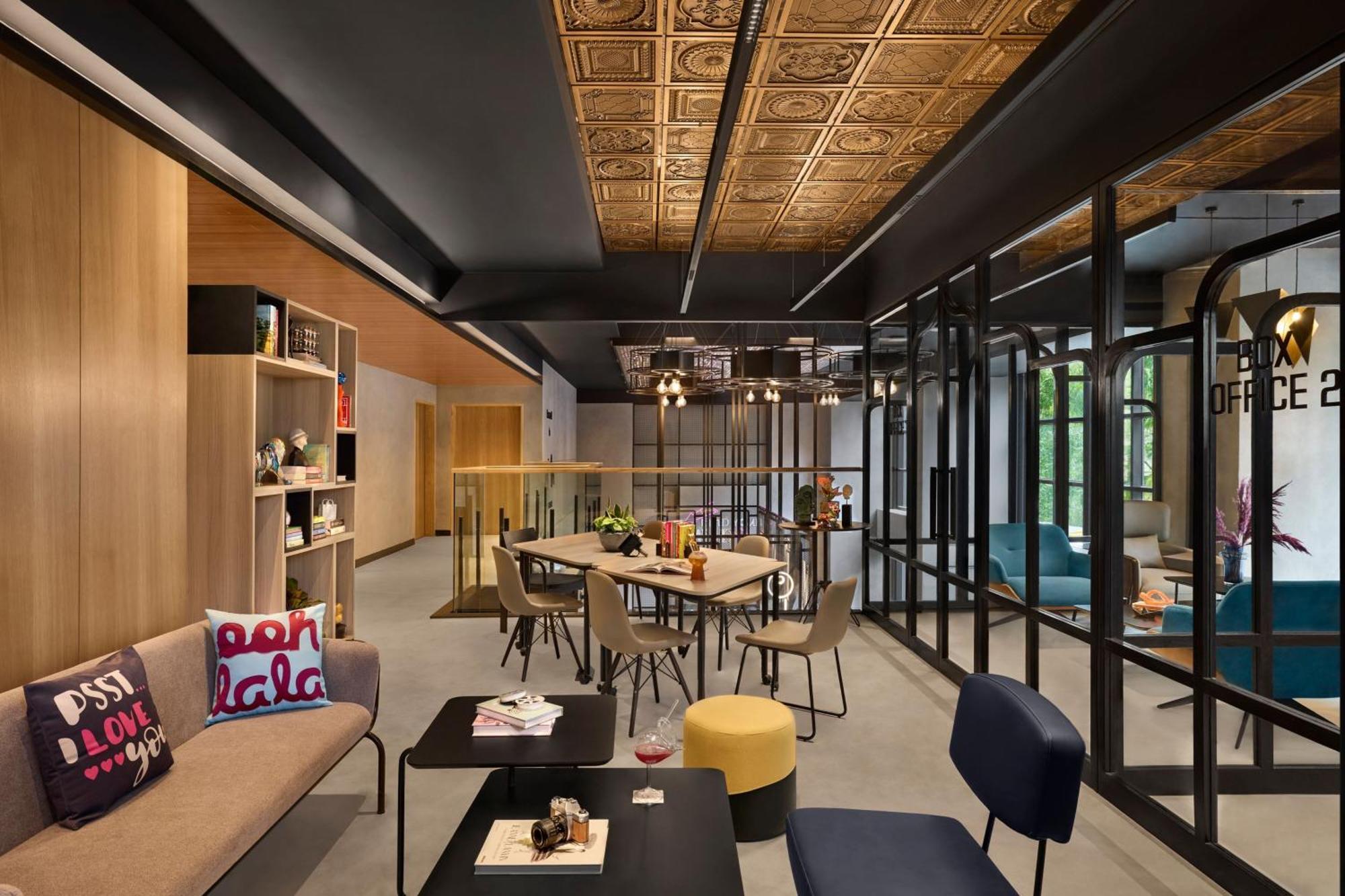 Moxy Mumbai Andheri West Exterior photo