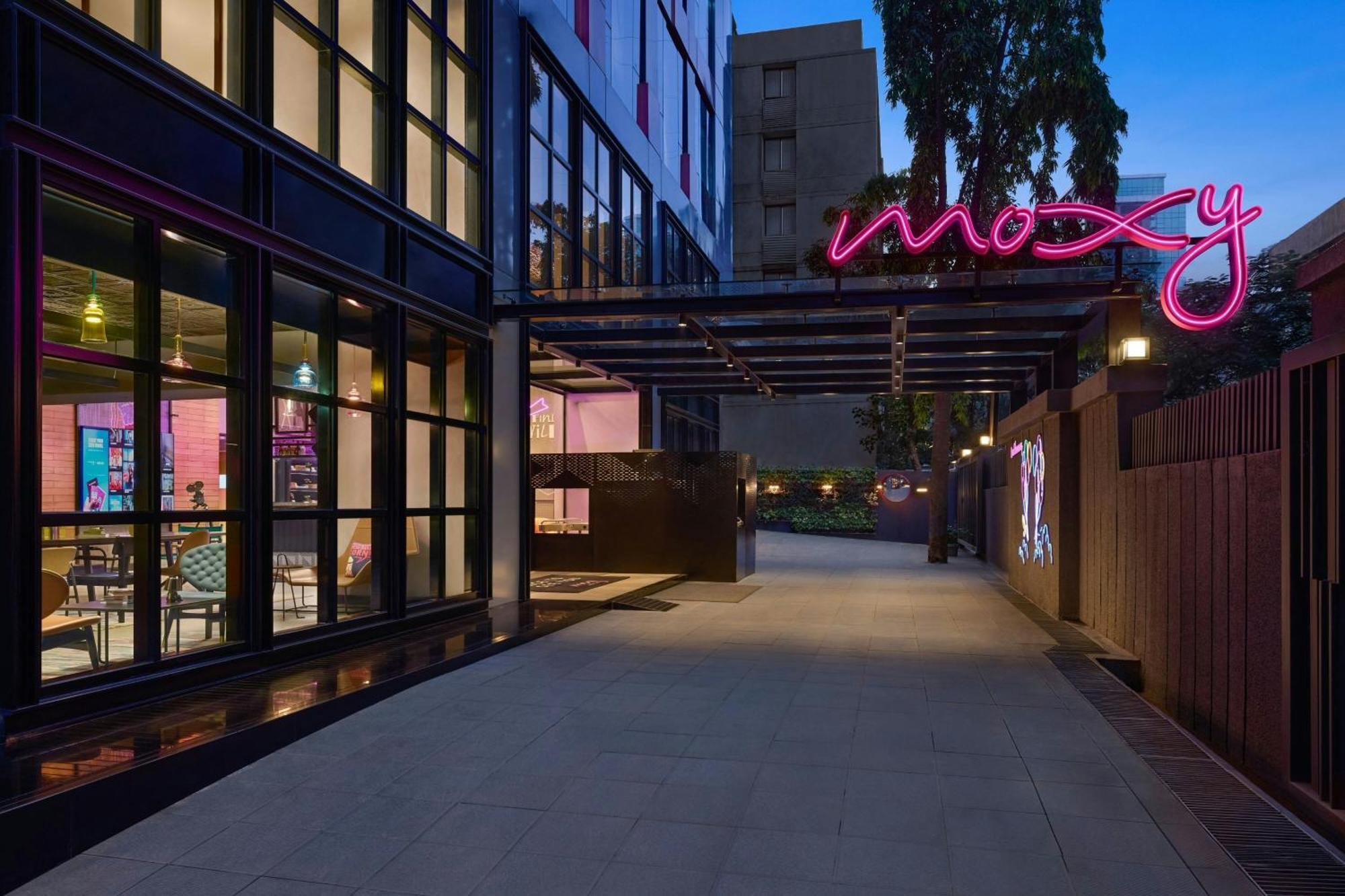 Moxy Mumbai Andheri West Exterior photo